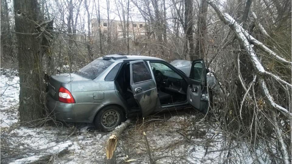 Серая Приора хэтчбек авария